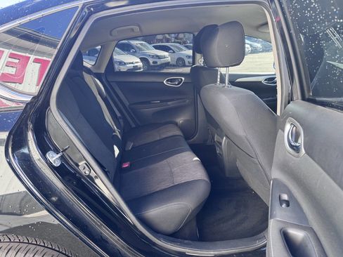 Used 2015 Nissan Sentra SV FWD image 18