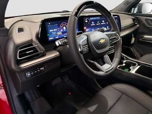 New 2026 Chevrolet Traverse LT w/ Enhanced Driving Package image 9