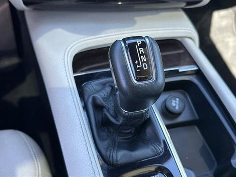 Used 2016 Volvo XC90 T6 Momentum w/ Momentum Plus Package AWD/4WD image 24