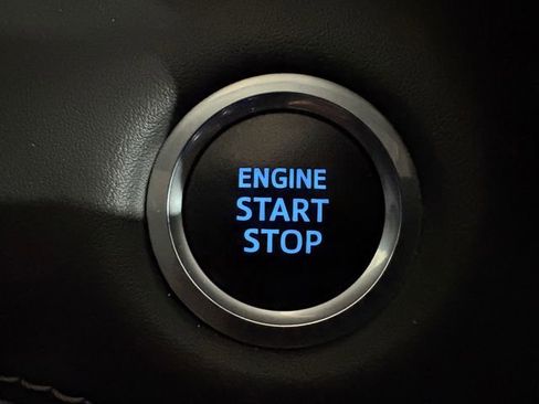 Used 2020 Toyota Highlander Platinum image 34