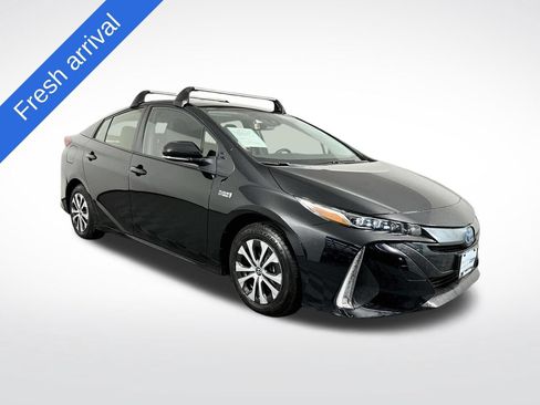 Used 2022 Toyota Prius Prime LE FWD image 1