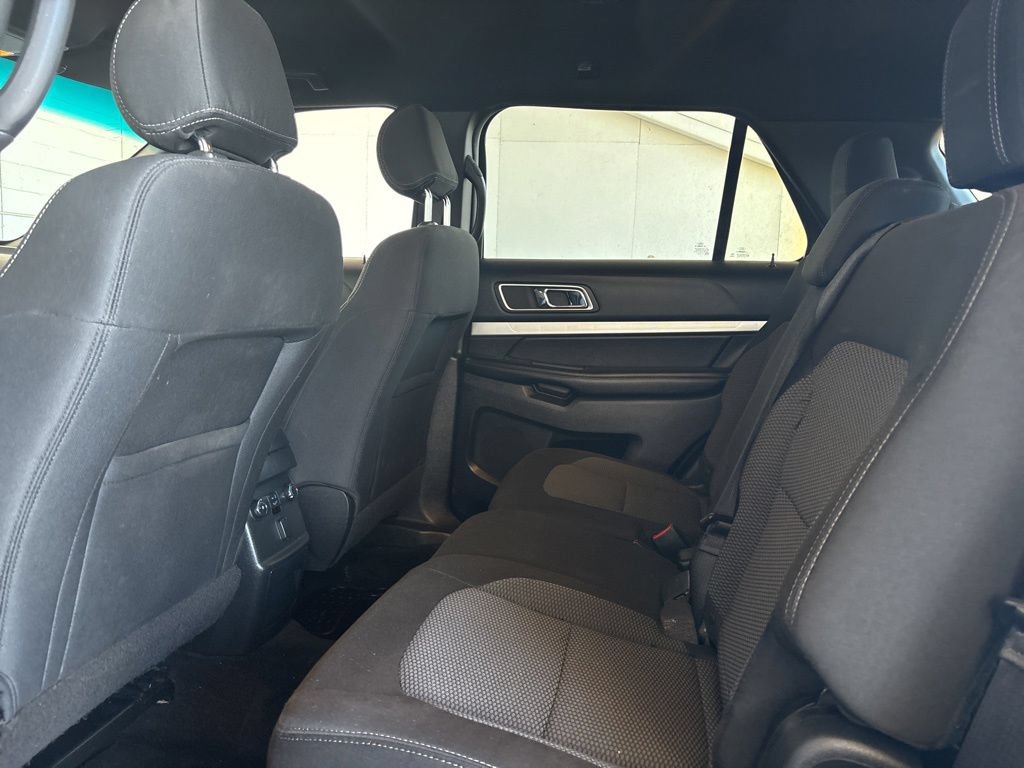 Used 2016 Ford Explorer XLT AWD/4WD image 20