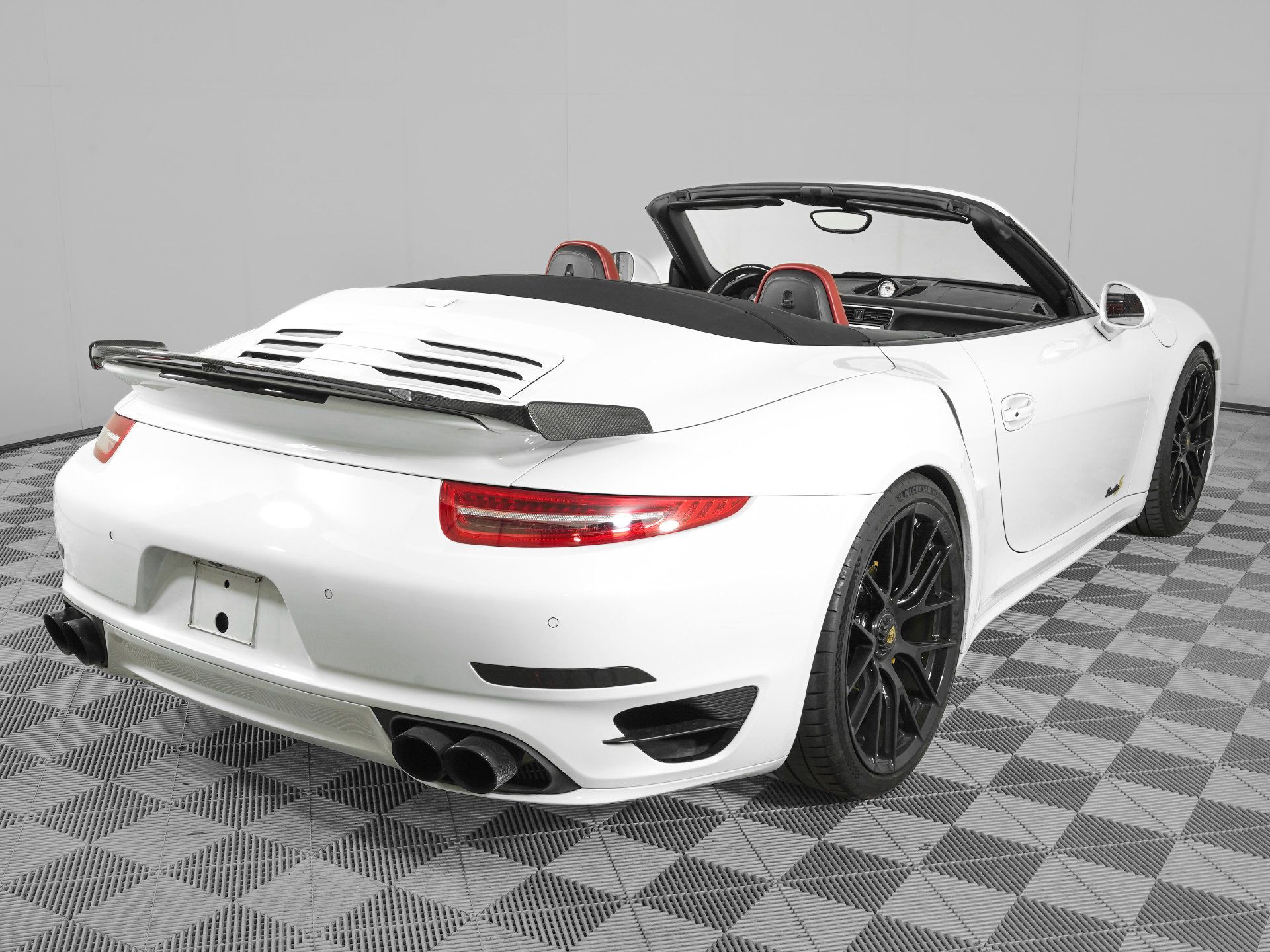 Used 2015 Porsche 911 Turbo AWD/4WD image 7