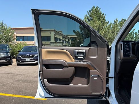 Used 2017 GMC Sierra 1500 Denali AWD/4WD image 14