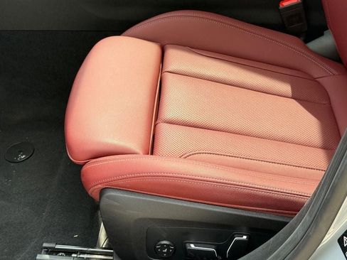 Used 2025 BMW M340i xDrive w/ Premium Package AWD/4WD image 23