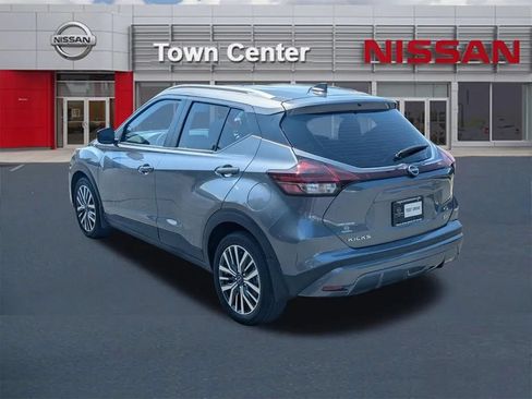 Certified 2024 Nissan Kicks SV FWD image 5