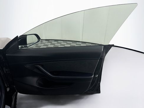 Used 2018 Tesla Model 3 Long Range image 30