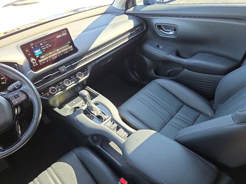 Used 2025 Honda HR-V EX-L image 12