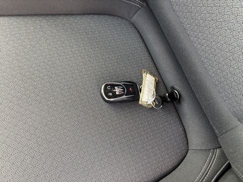 Used 2025 Buick Encore GX Preferred image 16