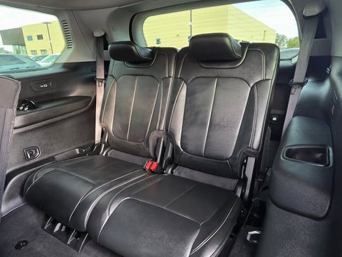 Used 2023 Jeep Grand Cherokee L Limited image 16