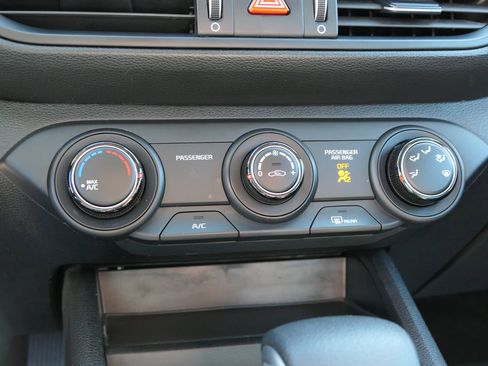 Used 2023 Kia Forte LXS image 21