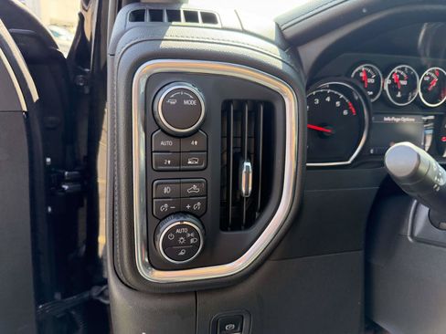 Certified 2022 Chevrolet Silverado 1500 LTZ w/ LTZ Convenience Package II AWD/4WD image 21
