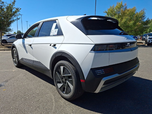 New 2027 Hyundai Ioniq 5 SE RWD image 19