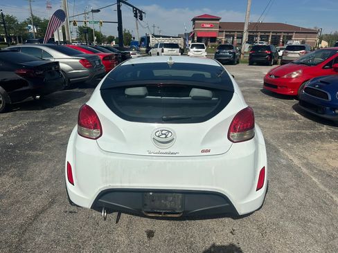 Used 2013 Hyundai Veloster image 6
