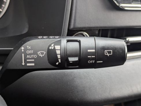 Used 2024 Mitsubishi Outlander SE FWD image 20