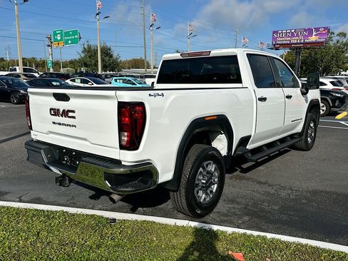 Used 2024 GMC Sierra 3500 Pro w/ Convenience Package image 6