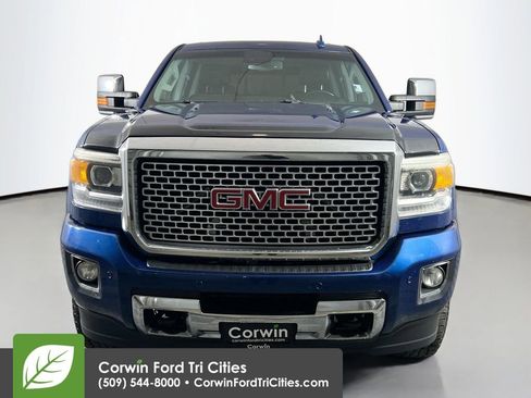 Used 2016 GMC Sierra 2500 Denali w/ Duramax Plus Package image 4