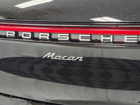 New 2025 Porsche Macan image 21