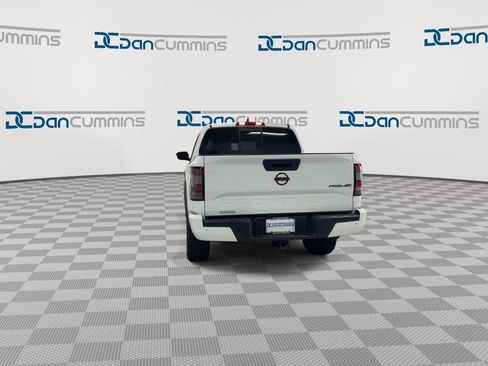 Used 2022 Nissan Frontier PRO-4X w/ Technology Package AWD/4WD image 7