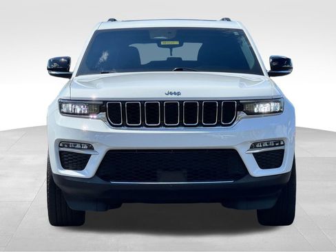 Used 2023 Jeep Grand Cherokee 4WD 4xe image 2