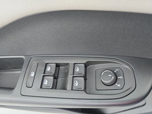 New 2026 Volkswagen Taos S FWD image 27