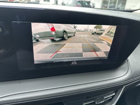 Used 2024 Buick Encore GX Preferred image 18