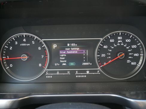 Used 2023 Kia Sorento LX image 28