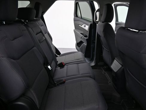 Used 2026 Ford Explorer Active image 13
