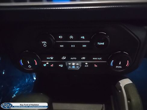 Used 2022 Ford Bronco Outer Banks AWD/4WD image 25