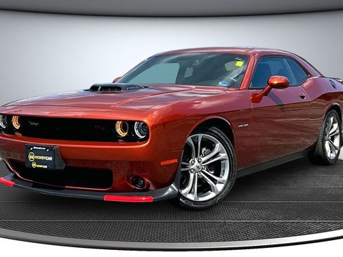 Used 2020 Dodge Challenger R/T w/ Shaker Package RWD image 3