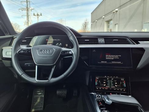 Certified 2023 Audi e-tron Premium Plus w/ Premium Plus Package image 11