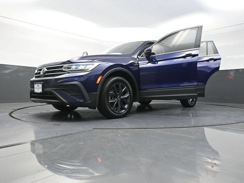 Used 2022 Volkswagen Tiguan SE AWD/4WD image 33