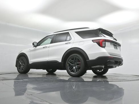 New 2026 Ford Explorer ST-Line RWD image 50