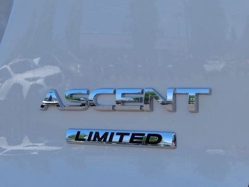 Used 2023 Subaru Ascent Limited w/ Technology Package AWD/4WD image 40