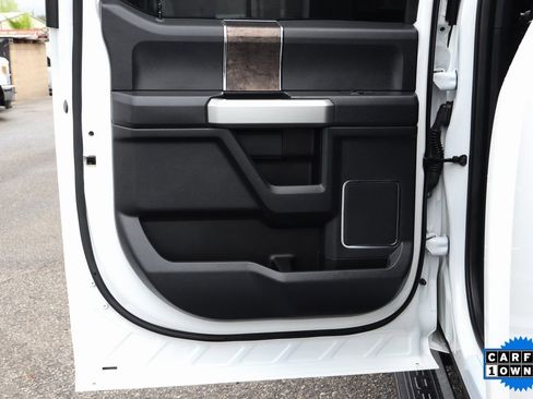 Used 2022 Ford F350 Lariat w/ Black Appearance Package image 39