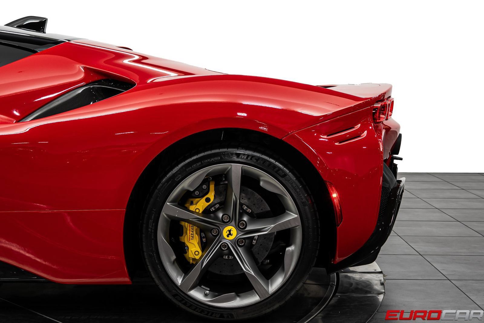 Used 2021 Ferrari SF90 Stradale AWD/4WD image 20