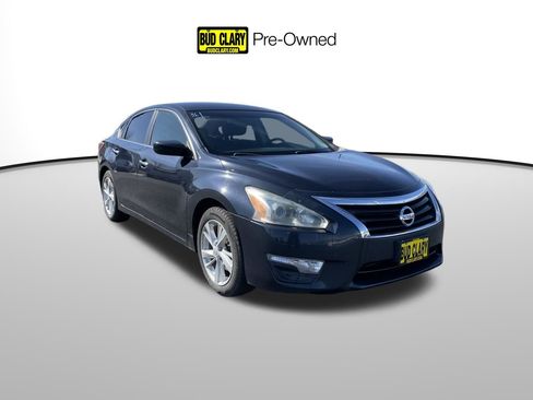 Used 2013 Nissan Altima 2.5 SV image 1