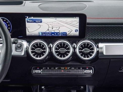 Used 2024 Mercedes-Benz EQB 350 4MATIC SUV image 13