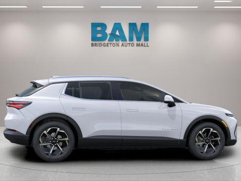 New 2026 Chevrolet Equinox EV LT AWD/4WD image 8