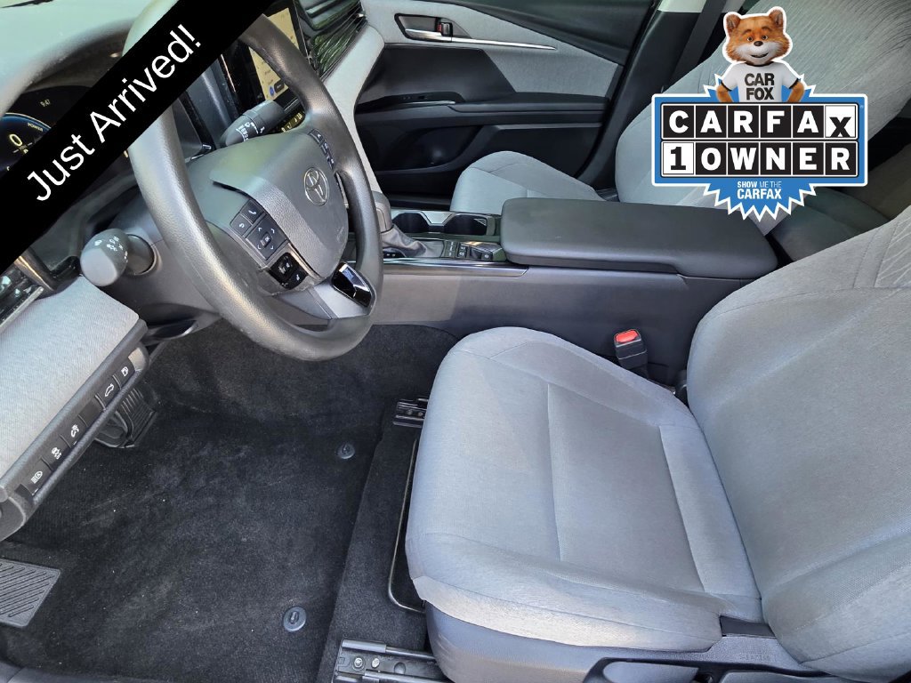 Used 2026 Toyota Camry LE FWD image 7