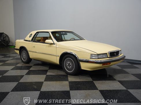 Used 1989 Chrysler TC by Maserati FWD image 16
