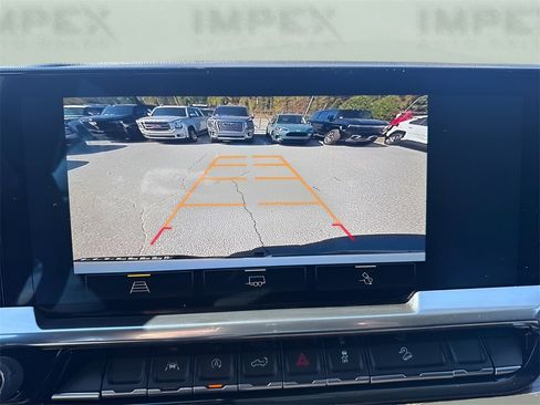 Used 2025 Chevrolet Silverado 1500 LT Trail Boss w/ Convenience Package II image 21