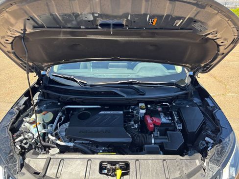 Used 2025 Nissan Rogue SV AWD/4WD image 34