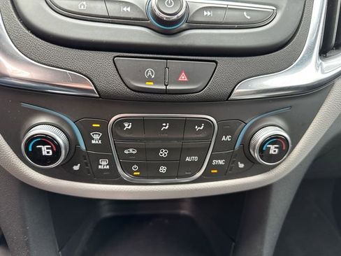 Used 2024 Chevrolet Equinox LT image 18