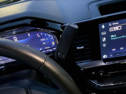 Used 2024 Chevrolet Silverado 1500 LT w/ Convenience Package II image 16