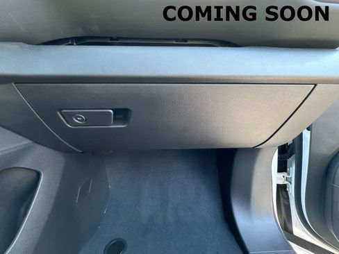 Used 2025 Chevrolet Silverado EV LT image 34