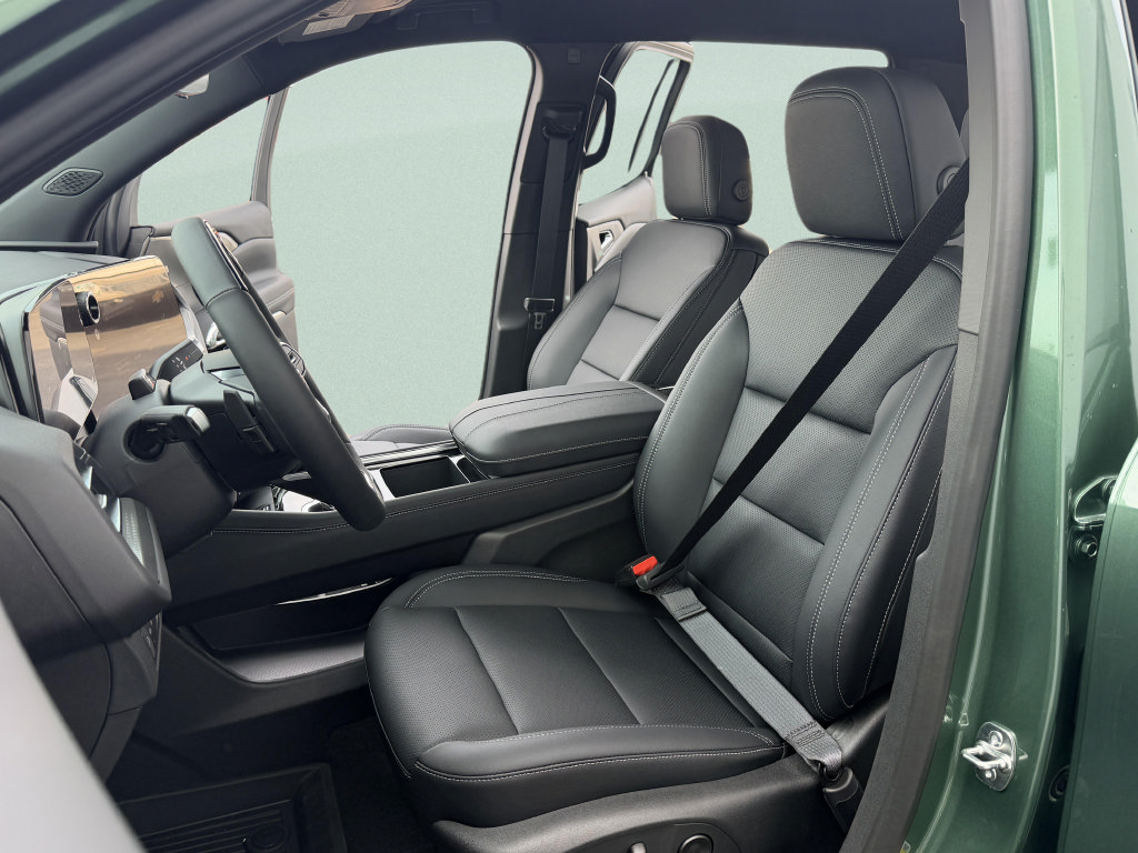 New 2027 Chevrolet Traverse LT w/ Enhanced Driving Package AWD/4WD image 9