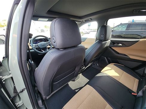 New 2026 Chevrolet Equinox ACTIV w/ Convenience Package III image 28