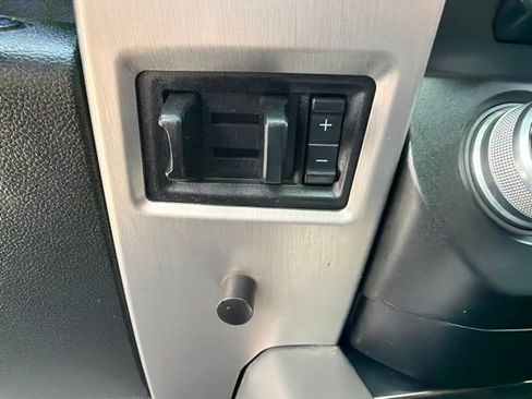 Used 2017 Ford F250 Platinum w/ Platinum Ultimate Package AWD/4WD image 37