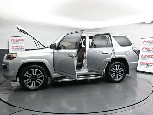 Used 2023 Toyota 4Runner Limited image 32